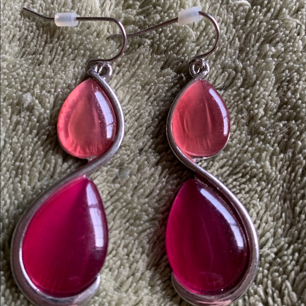 Pink necklace and earring set